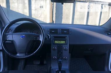 Седан Volvo S40 2010 в 