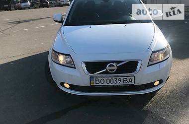 Седан Volvo S40 2010 в 