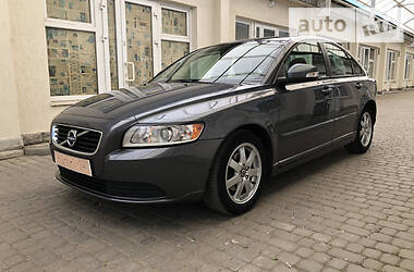 Седан Volvo S40 2011 в Стрию