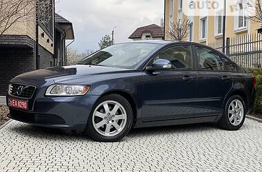 Седан Volvo S40 2011 в Стрию