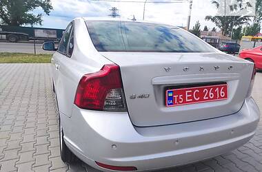 Седан Volvo S40 2009 в Києві