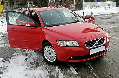 Седан Volvo S40 2008 в Киеве