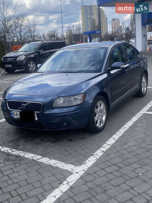 Volvo S40 2005