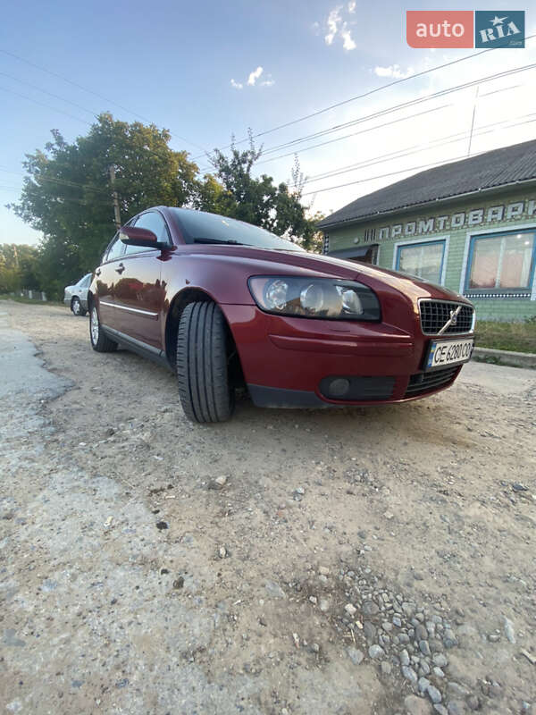 Седан Volvo S40 2005 в Чернівцях