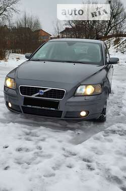 Седан Volvo S40 2004 в Сумах