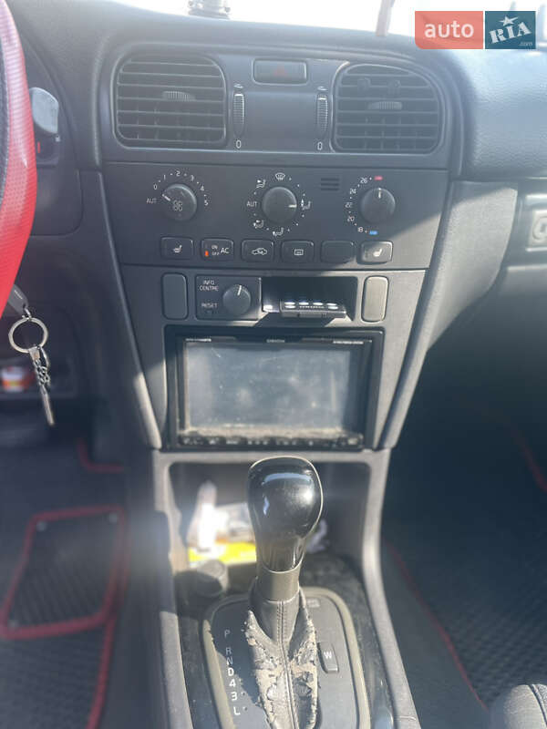 Седан Volvo S40 2003 в Ровно