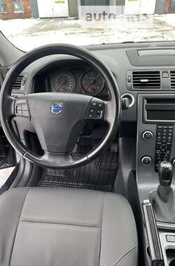 Седан Volvo S40 2011 в Сумах