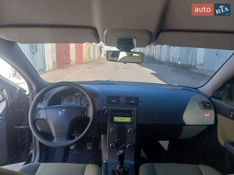 Седан Volvo S40 2008 в Львові