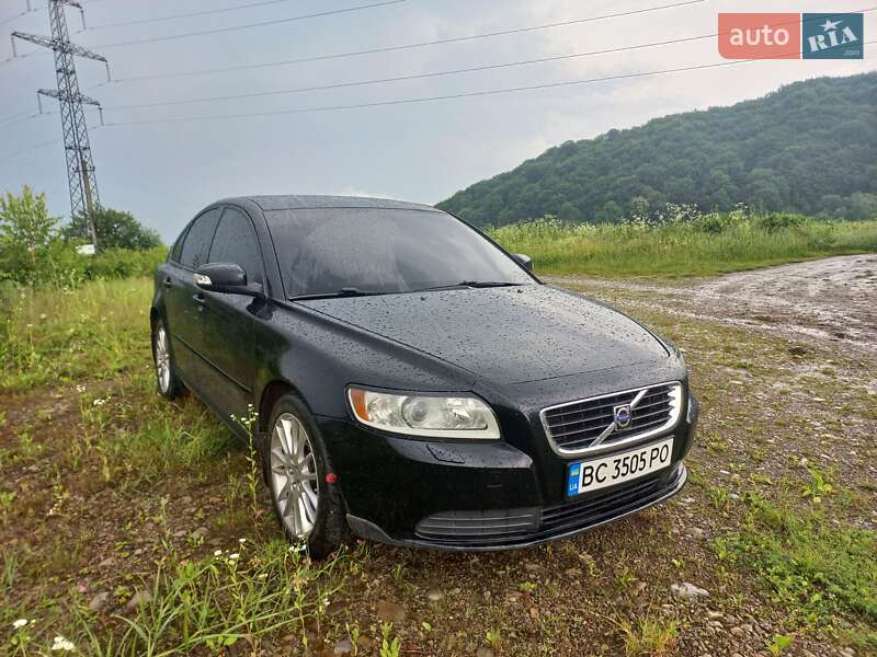 Седан Volvo S40 2008 в Львові