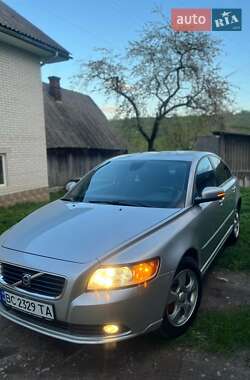 Седан Volvo S40 2007 в Самборе