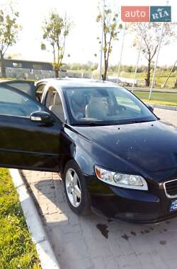 Седан Volvo S40 2007 в Львове