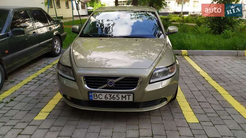 Седан Volvo S40 2007 в Львові