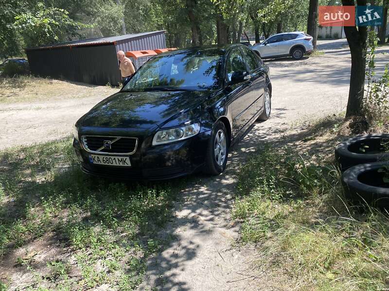 Седан Volvo S40 2009 в Киеве