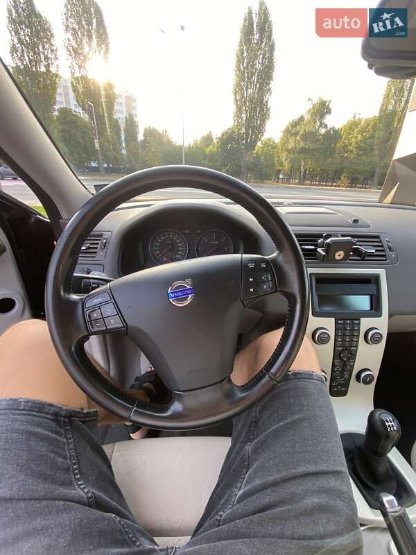 Седан Volvo S40 2009 в Киеве