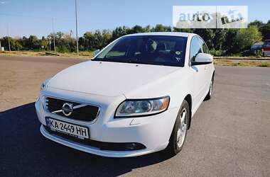 Седан Volvo S40 2012 в Києві