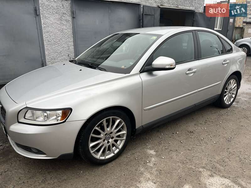Седан Volvo S40 2010 в Чернигове фото 4 Седан Volvo S40 2010 в Чернигове