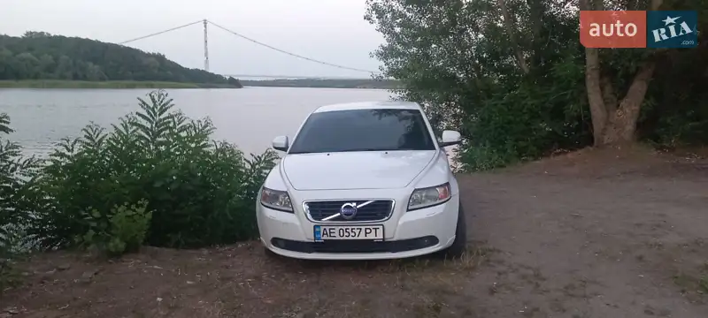 Volvo S40