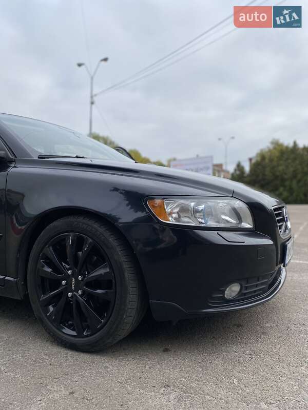 Седан Volvo S40 2012 в Бердичеві