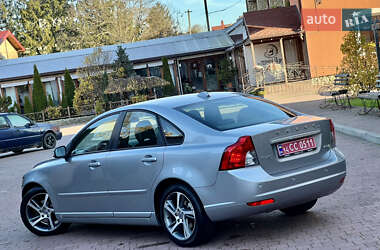 Седан Volvo S40 2011 в Стрые