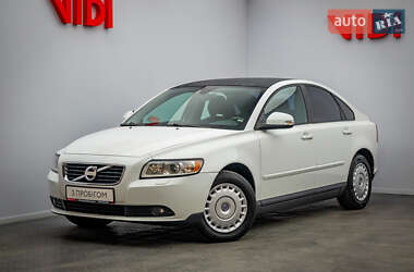 Седан Volvo S40 2011 в Киеве