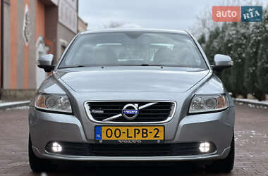 Седан Volvo S40 2011 в Стрые