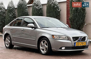 Седан Volvo S40 2011 в Стрые