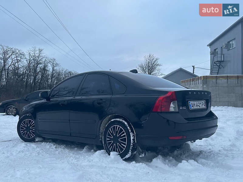 Седан Volvo S40 2009 в Славянске