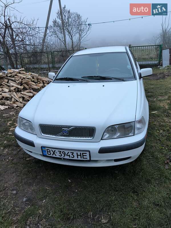 Седан Volvo S40 2002 в Хмельницком