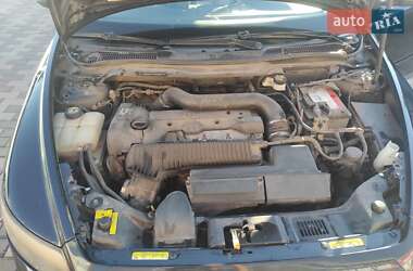 Седан Volvo S40 2004 в 