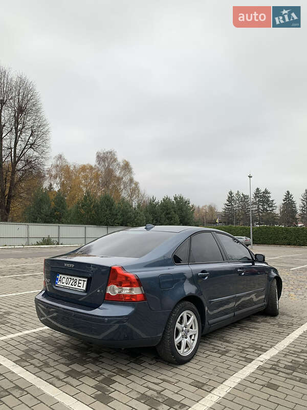 Седан Volvo S40 2005 в Луцке