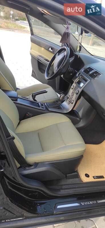 Седан Volvo S40 2009 в Старом Самборе