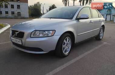 Седан Volvo S40 2009 в Киеве