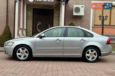 Седан Volvo S40 2011 в Стрые