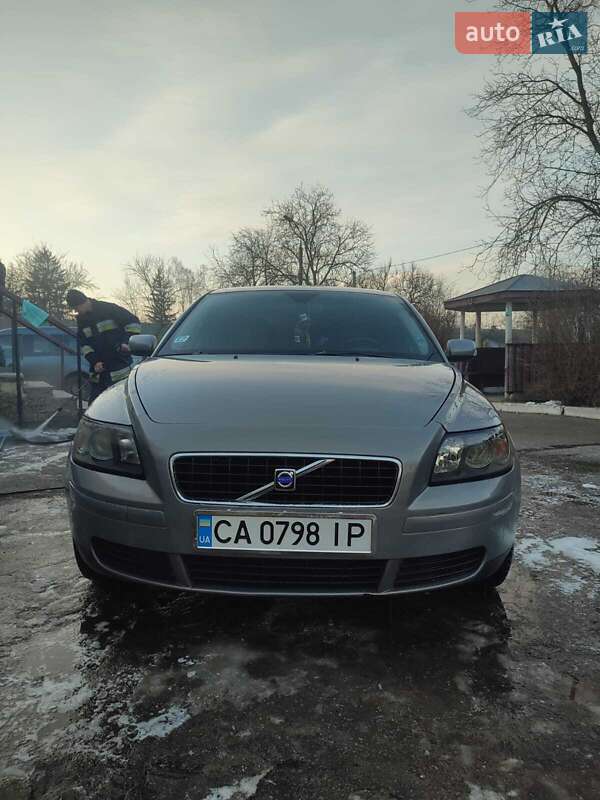 Volvo S40 2004