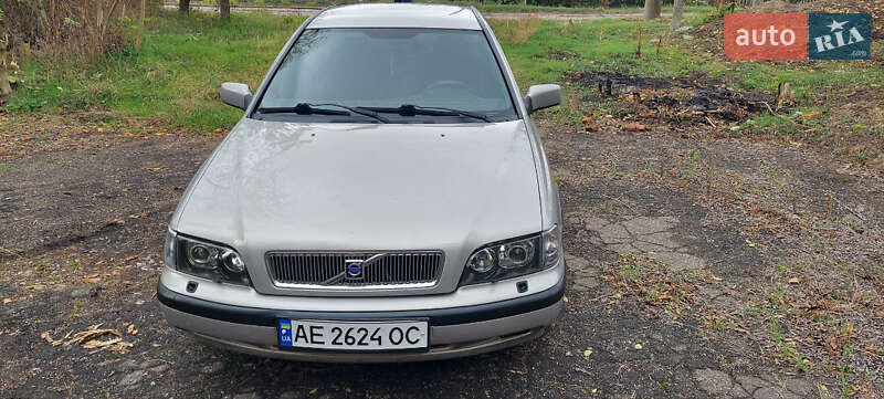 Седан Volvo S40 1997 в Марганце