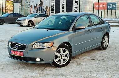 Седан Volvo S40 2011 в Киеве