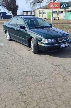 Седан Volvo S40 1999 в Умані