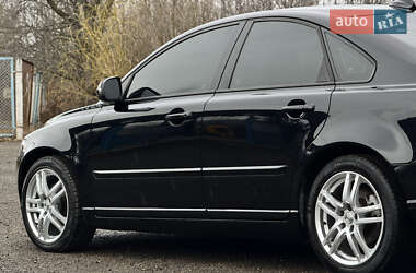 Седан Volvo S40 2012 в Стрые