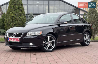Седан Volvo S40 2012 в 