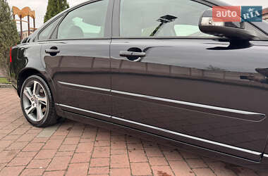 Седан Volvo S40 2012 в 