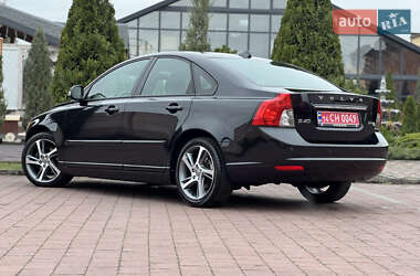 Седан Volvo S40 2012 в 