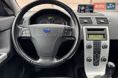 Седан Volvo S40 2012 в 