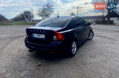 Седан Volvo S40 2011 в 