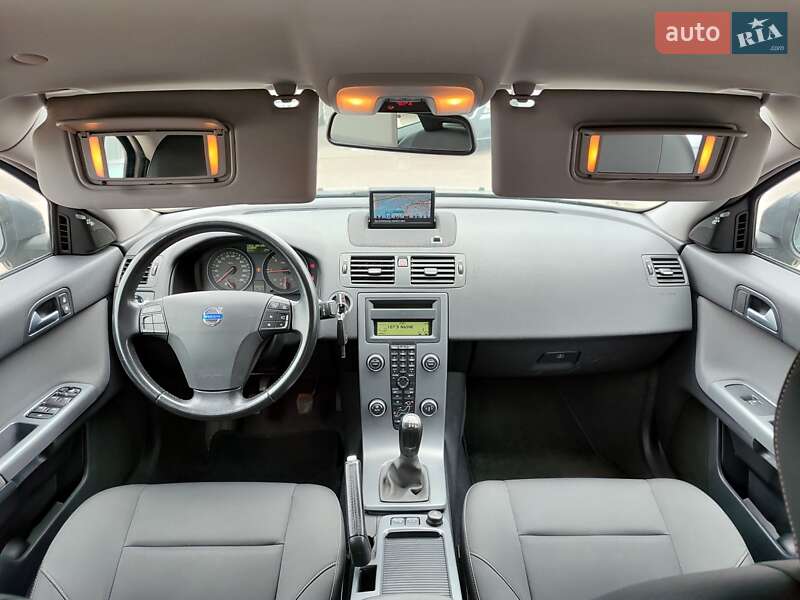 Седан Volvo S40 2011 в Киеве