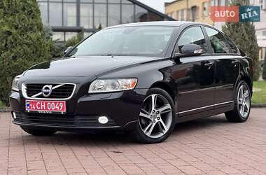 Седан Volvo S40 2012 в 