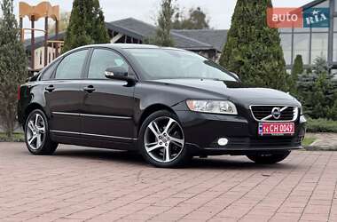 Седан Volvo S40 2012 в 