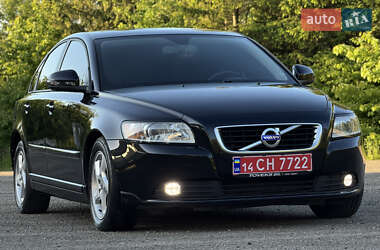 Седан Volvo S40 2012 в 