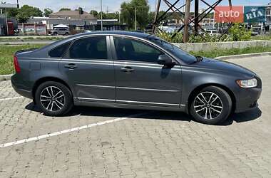 Седан Volvo S40 2010 в 