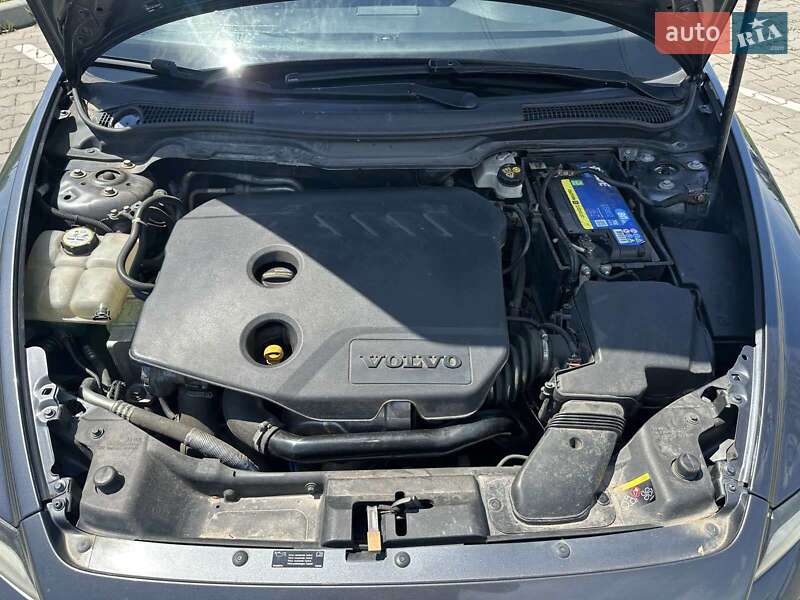 Седан Volvo S40 2010 в Виннице