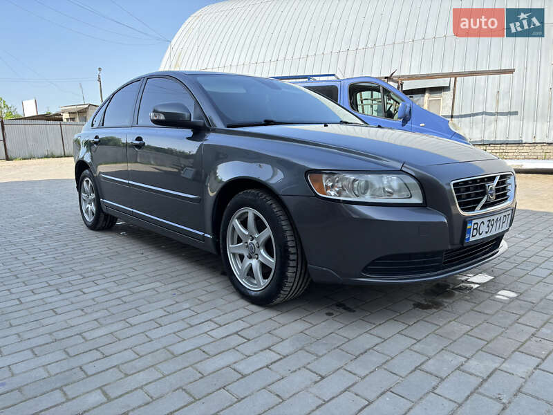 Volvo S40 2009